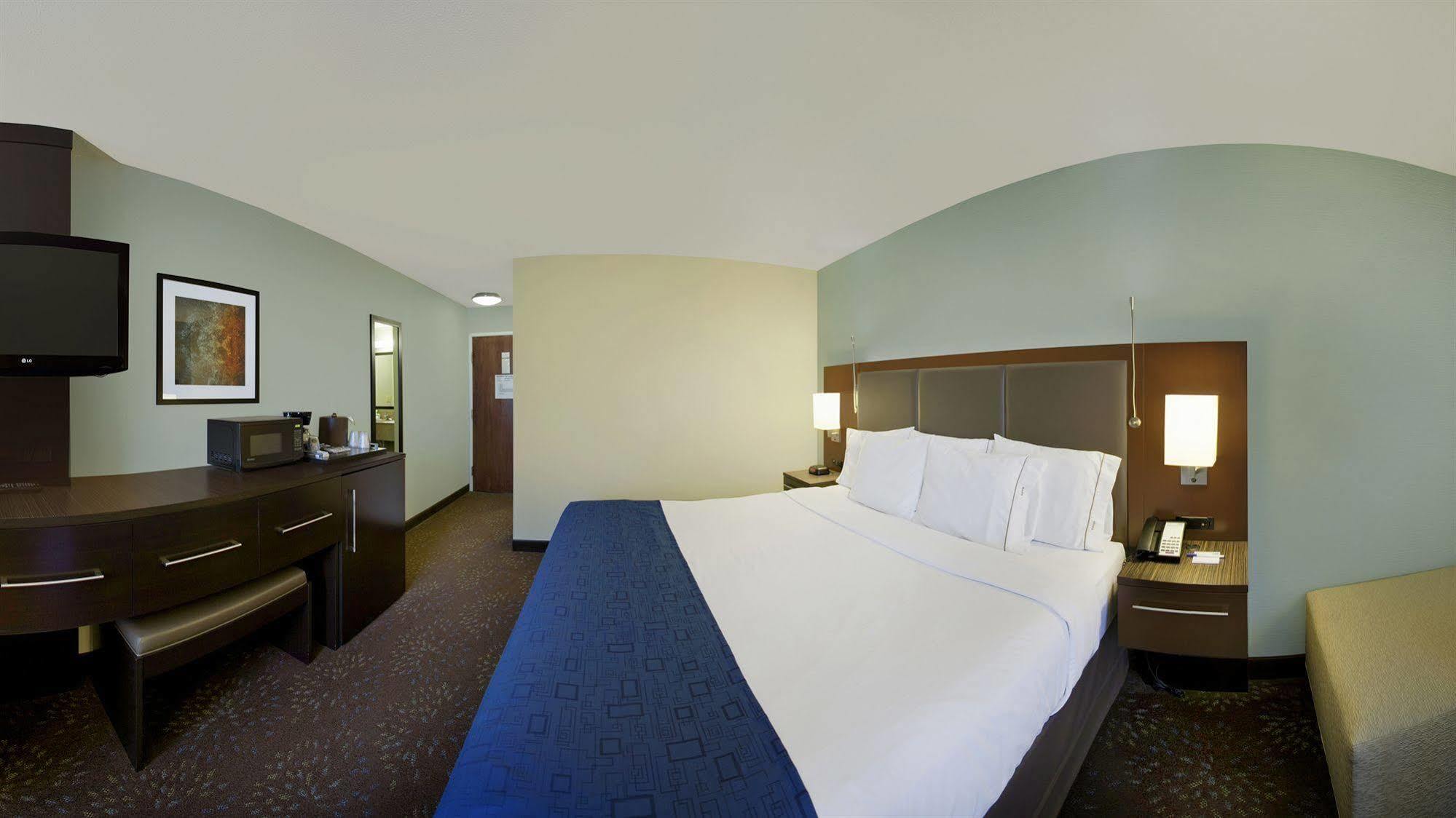 Holiday Inn Express Romulus / Detroit Airport By Ihg Zewnętrze zdjęcie